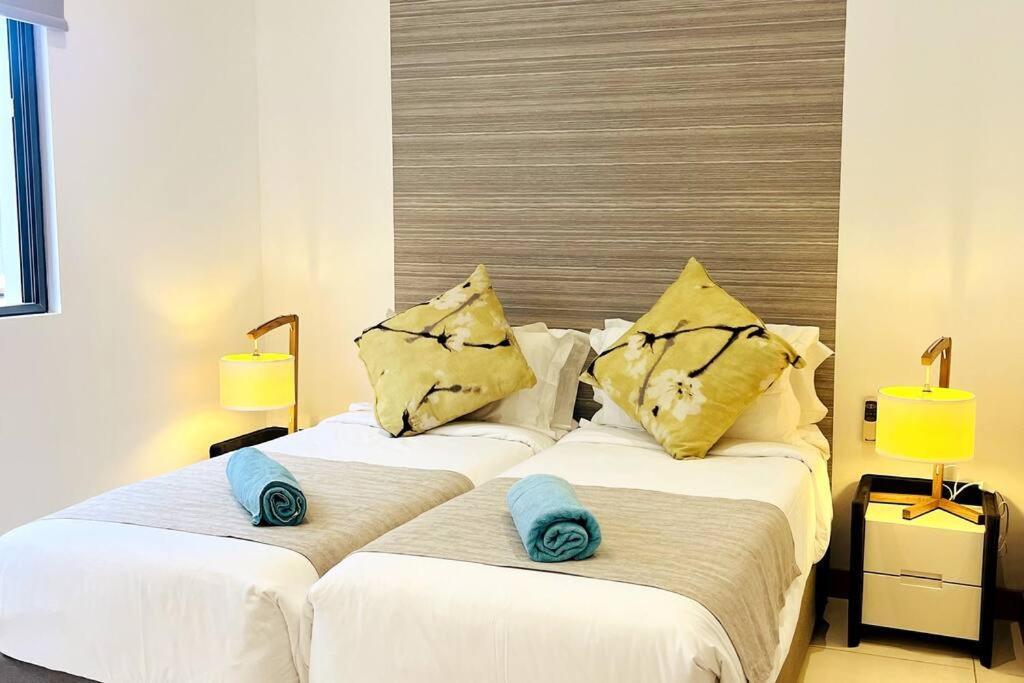 Latitude Luxury Seafront Suite Rivière Noire Eksteriør billede