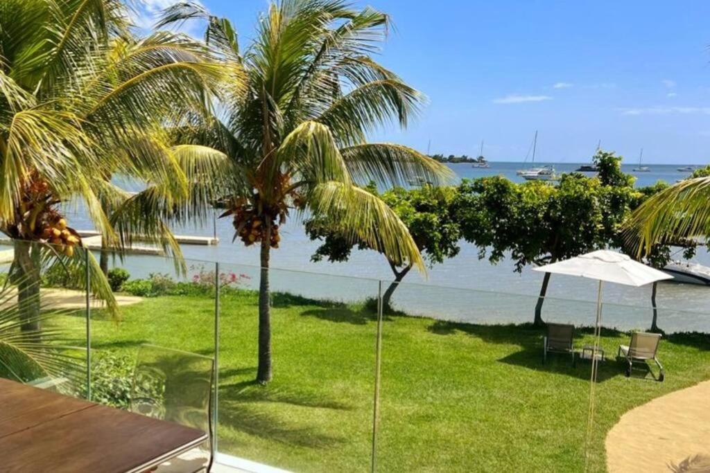Latitude Luxury Seafront Suite Rivière Noire Eksteriør billede