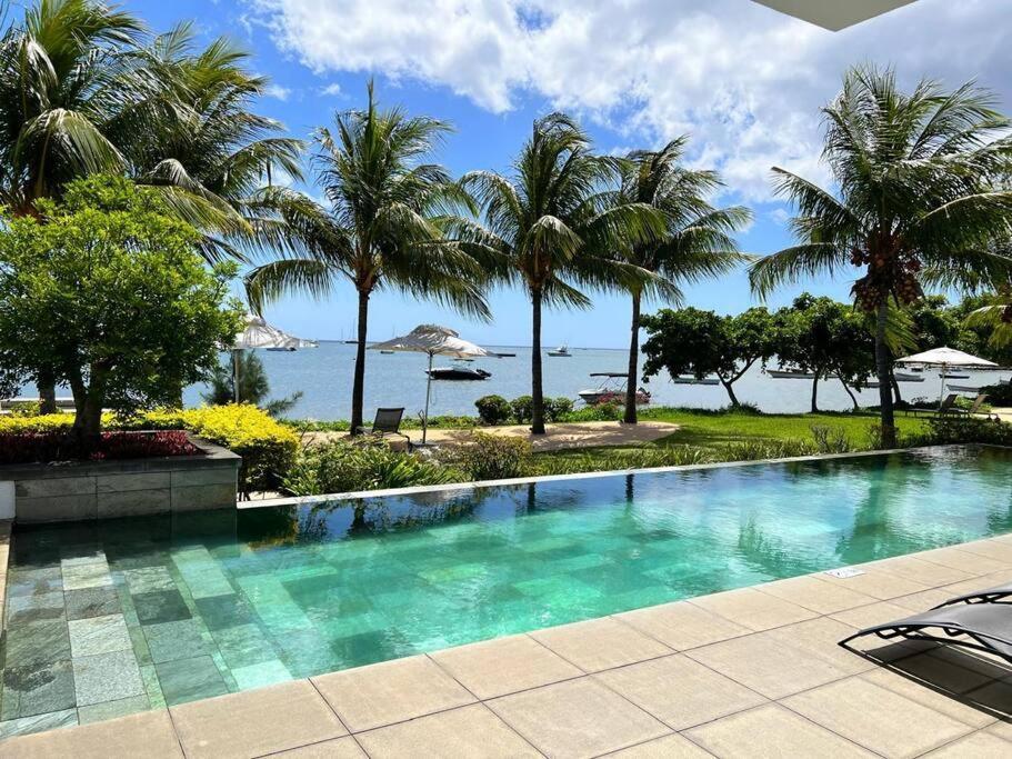 Latitude Luxury Seafront Suite Rivière Noire Eksteriør billede