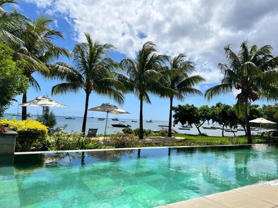 Latitude Luxury Seafront Suite Rivière Noire Eksteriør billede